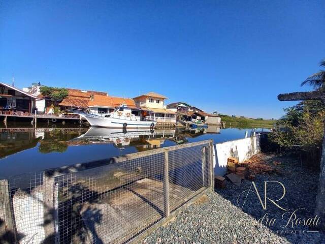 #0052 - Casa para Venda em Balneário Barra do Sul - SC