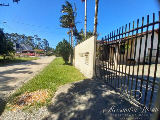 #0080 - Casa para Venda em Balneário Barra do Sul - SC