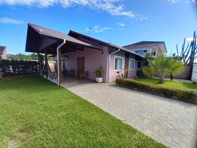 #128 - Casa para Venda em Balneário Barra do Sul - SC