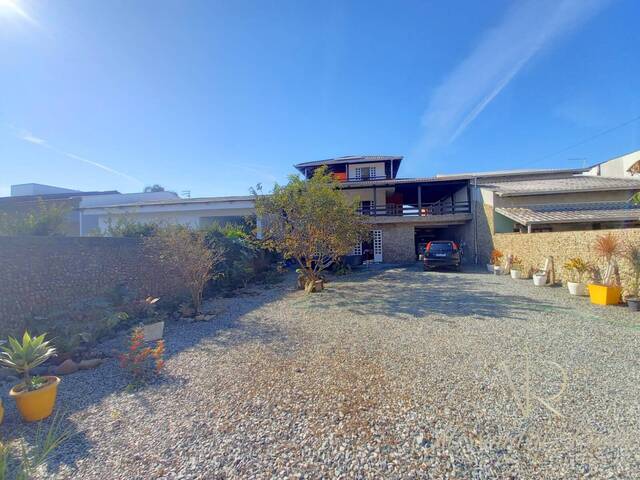 Casa para Venda em Balneário Barra do Sul - 2