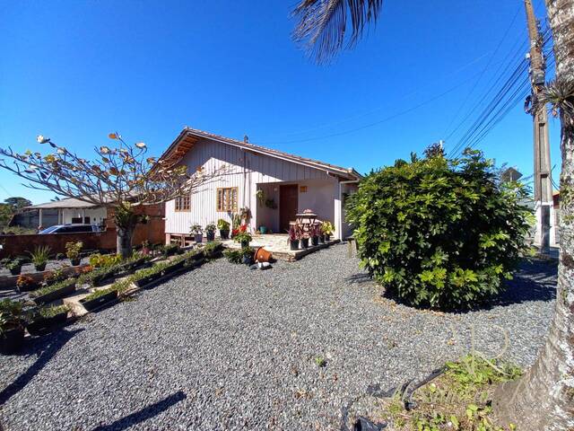 Venda em Pinheiros - Balneário Barra do Sul