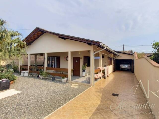 Venda em Costeira - Balneário Barra do Sul