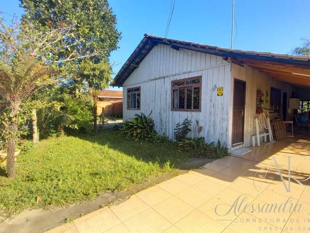 #166 - Casa para Venda em Balneário Barra do Sul - SC