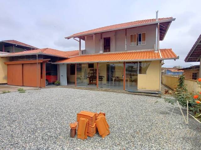 #183 - Casa para Venda em Balneário Barra do Sul - SC - 1