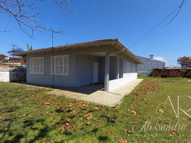 Casa para Venda em Balneário Barra do Sul - 2