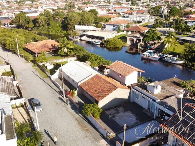 Venda em Costeira - Balneário Barra do Sul