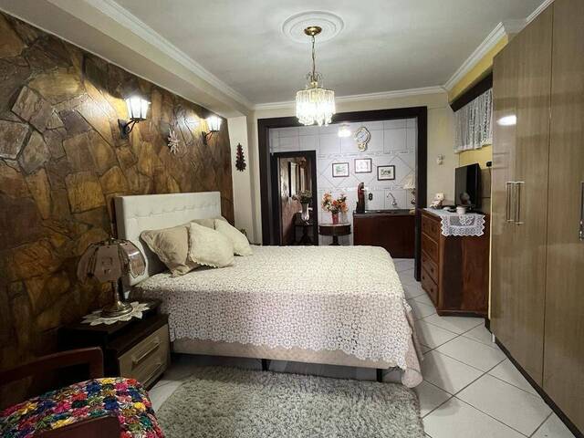 Casa para Venda em Joinville - 2