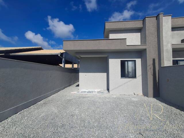 Casa para Venda em Balneário Barra do Sul - 2