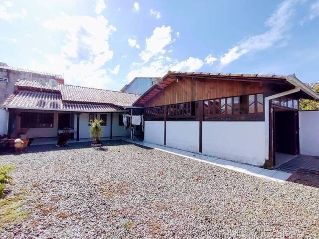 Casa para Venda em Balneário Barra do Sul - 3