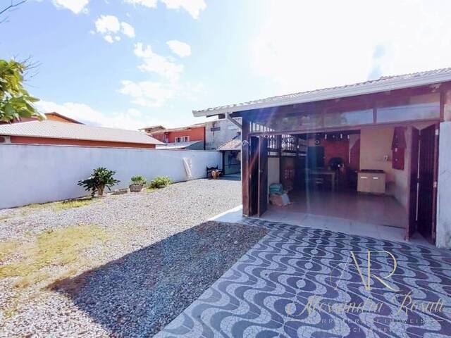 Casa para Venda em Balneário Barra do Sul - 4
