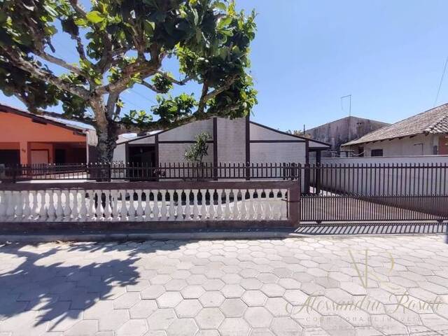 #0011 - Casa para Venda em Balneário Barra do Sul - SC