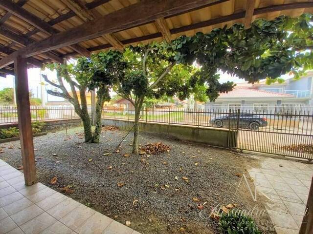 Casa para Venda em Balneário Barra do Sul - 3